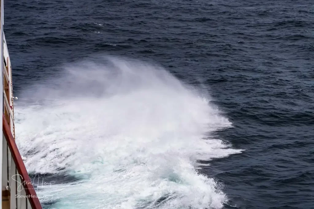 Viking Jupiter sailing south through heavy seas off the coast of Chile